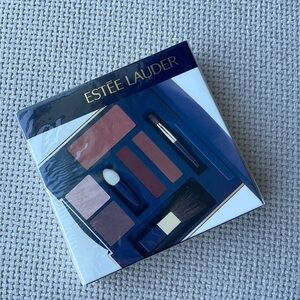 Estee Lauder Vintage Blushing Natural Blush Eyeshadow Palette Travel Compact NEW